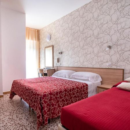 Hotel Ravello Adults Only Rimini Exterior foto