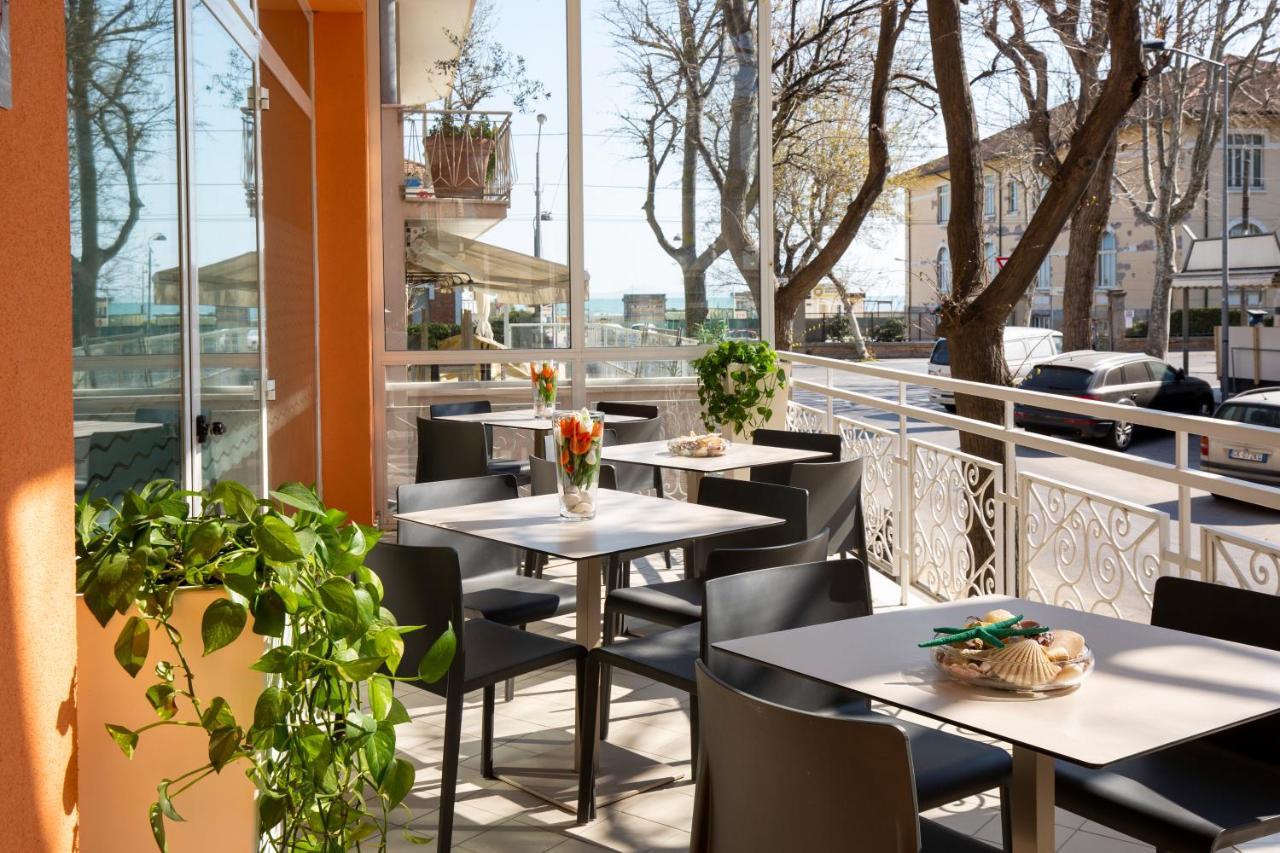 Hotel Ravello Adults Only Rimini Exterior foto